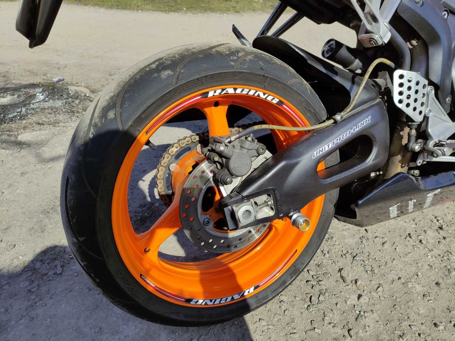 Honda CBR 1000RR  2005