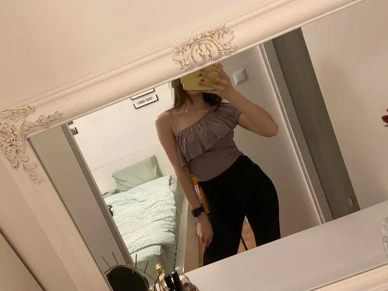 Asymetryczny top