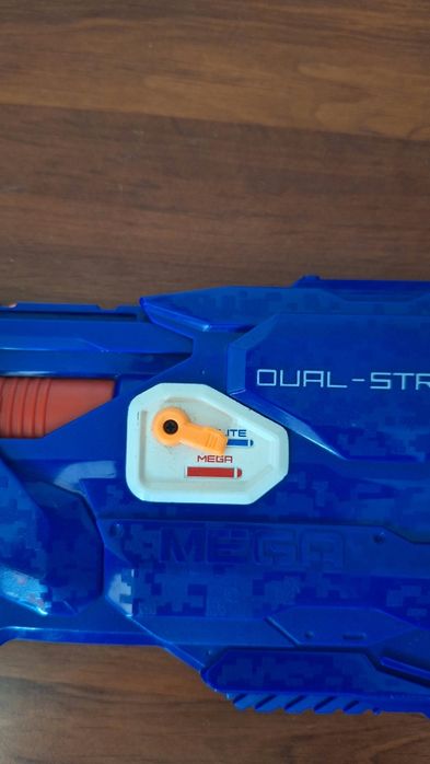 Nerf dual-strike
