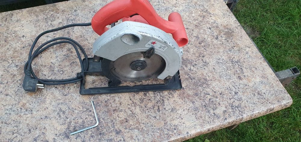 Duża pilarka Star Tools 185 mm tarczy