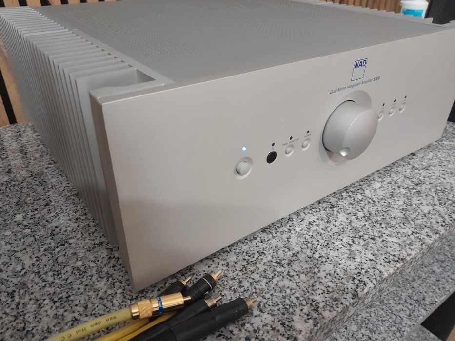 Nad S300 . Seria silver.