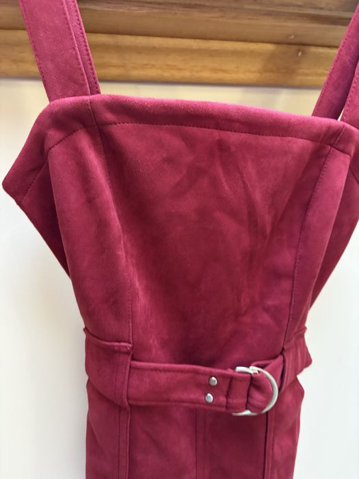 Vestido bordou/vermelho da Bershka como novo S