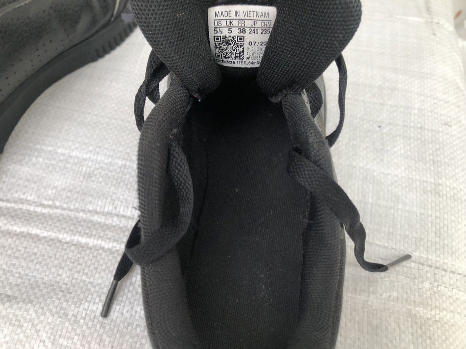 Кросівки чоловічі Adidas 38 розміру