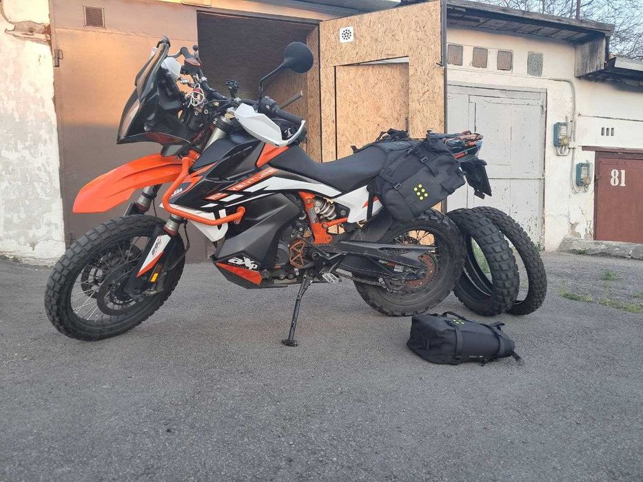 KTM 890 Adventure R