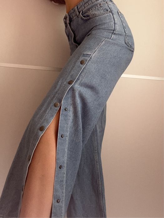 джинсы новые с лампасами