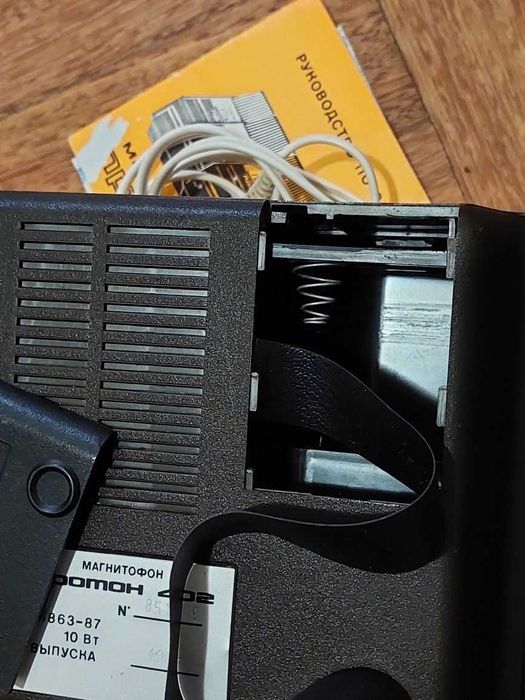 Продам магнітофон протон402