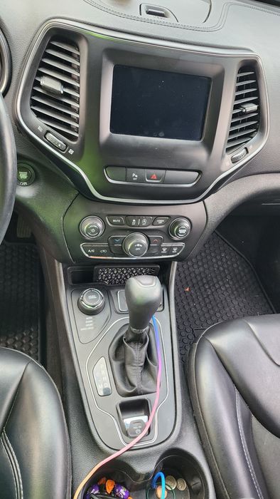 Јеер Cherokee Latitude Plus, 2019 р, повний привід, 3.2 бензин