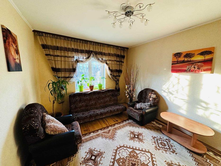 Оренда пів будинку в Тарасівці 100м2 з ремонтом та гаражем