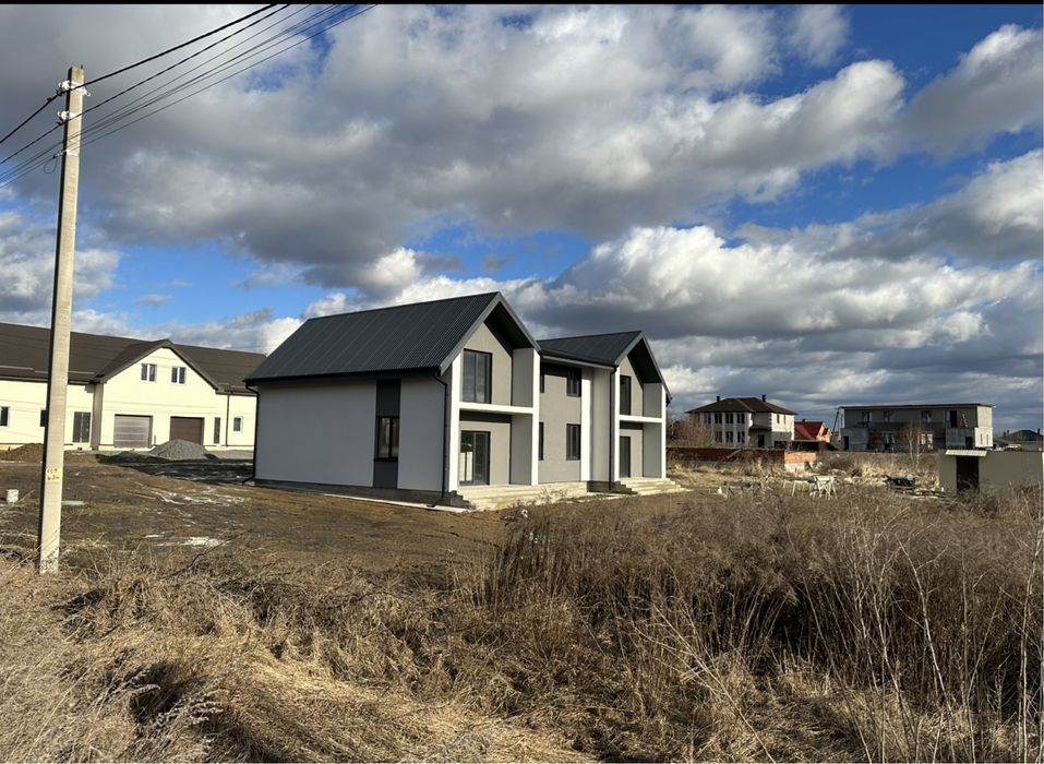 Будинок, дуплекс,с. Білогородка(Шевченково) 138м2