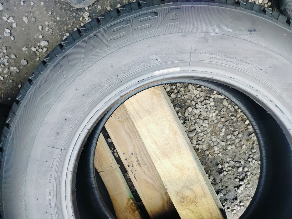 Wzmacniane Bus C 215/65/16 Lassa