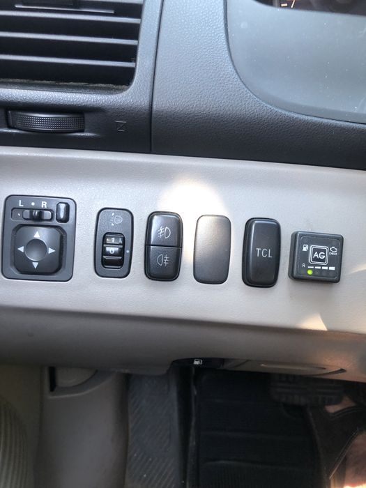 Mitsubishi Grandis 2,4L газ/бензин