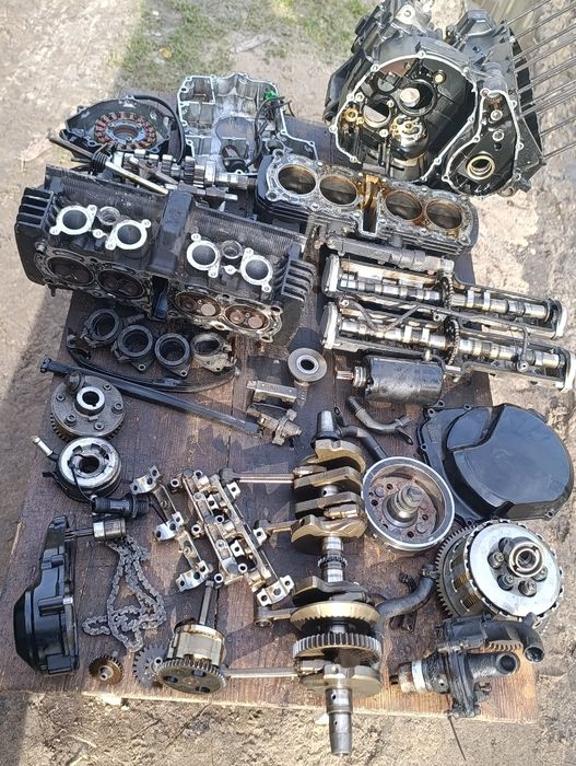 Części silnika Yamaha FZS 600 Fazer 98 - 03 r 5DM silnik głowica J3