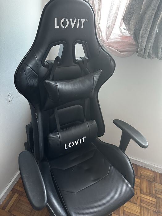 Cadeira gaming.