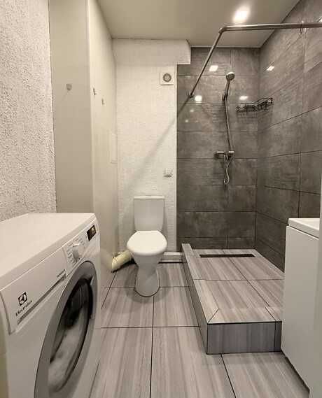 Продается 1 комн. квартира по ул. Товарищеская, в хорошем состоянии