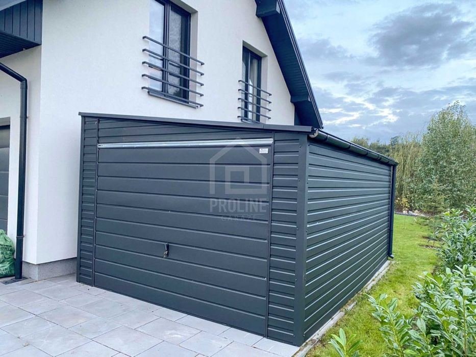 Garaż blaszany 4x5m brama uchylna dach spad w bok rynny PLG252