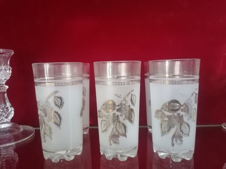 Coleção de 6 copos de vidro decorados