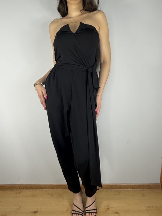 Czarny elegancki kombinezon z prostą nogawką Bonprix rozmiar 42 XL