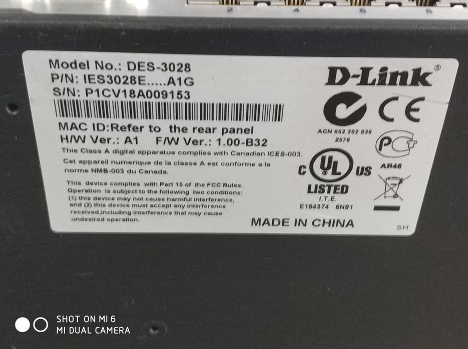 Коммутатор D-Link DES-3028