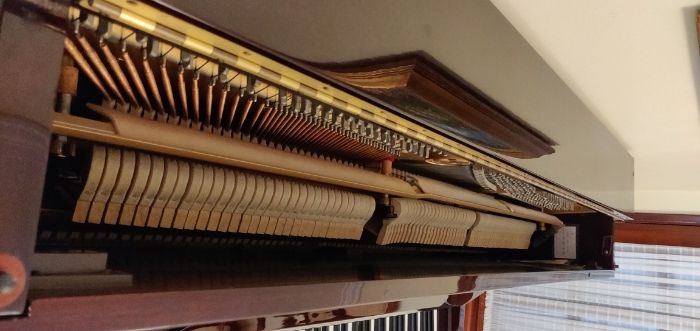 Vendo Piano Vertical Hyundai U-838N (Fabrico Coreano)