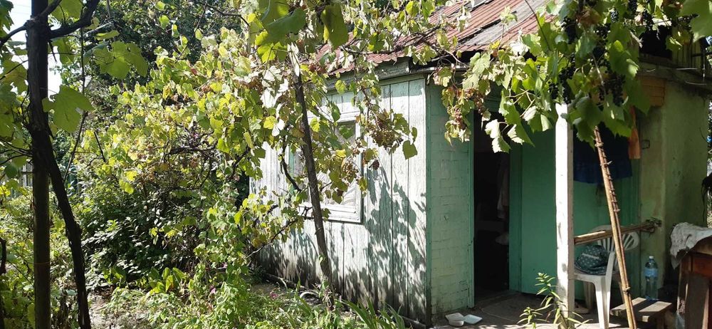 Ділянка у районі Шкільній