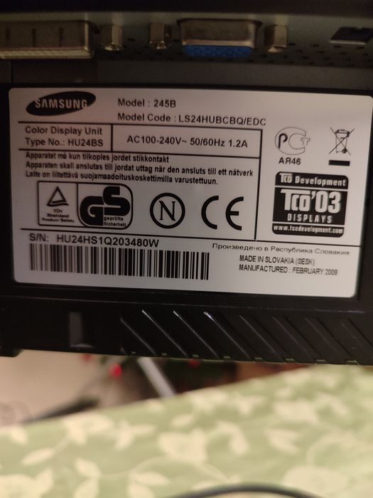 Monitor Samsung SyncMaster 245b com cabo VGA (sem ligação HDMI)