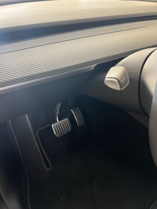 Tesla Y Long Range Premium 2024