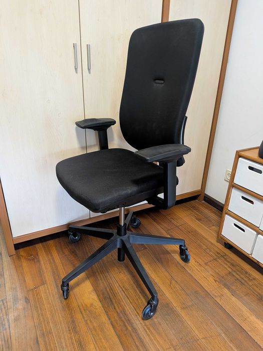 Cadeira Ergonómica Steelcase 32 Seconds (Estilo Herman Miller / Leap)