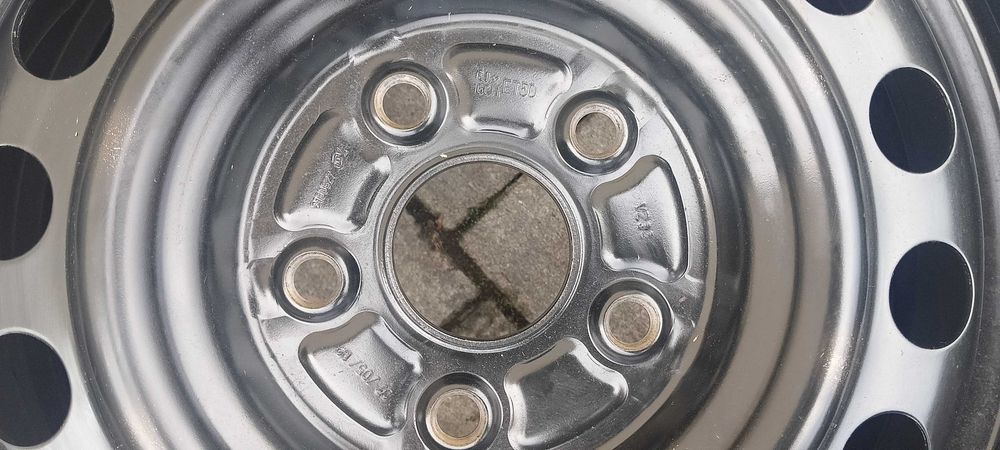 4 felgi  stal  16  SUZUKI SX4 S-CROSS  FIAT SEIDICI   5x114,3  opony