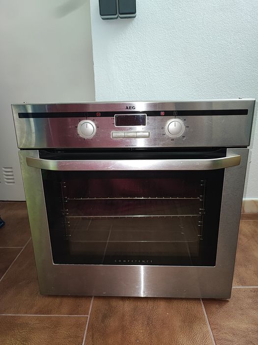 Forno de encastrar da AEG