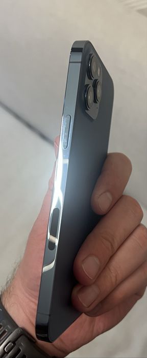 Продам Iphone 12 Pro MAX