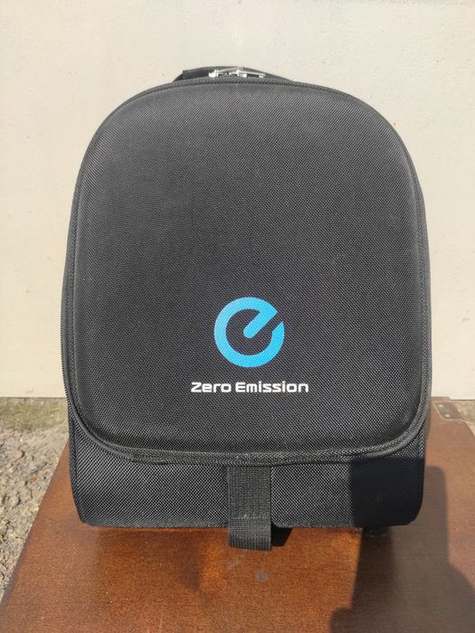 Сумка Nissan Leaf для зарядки