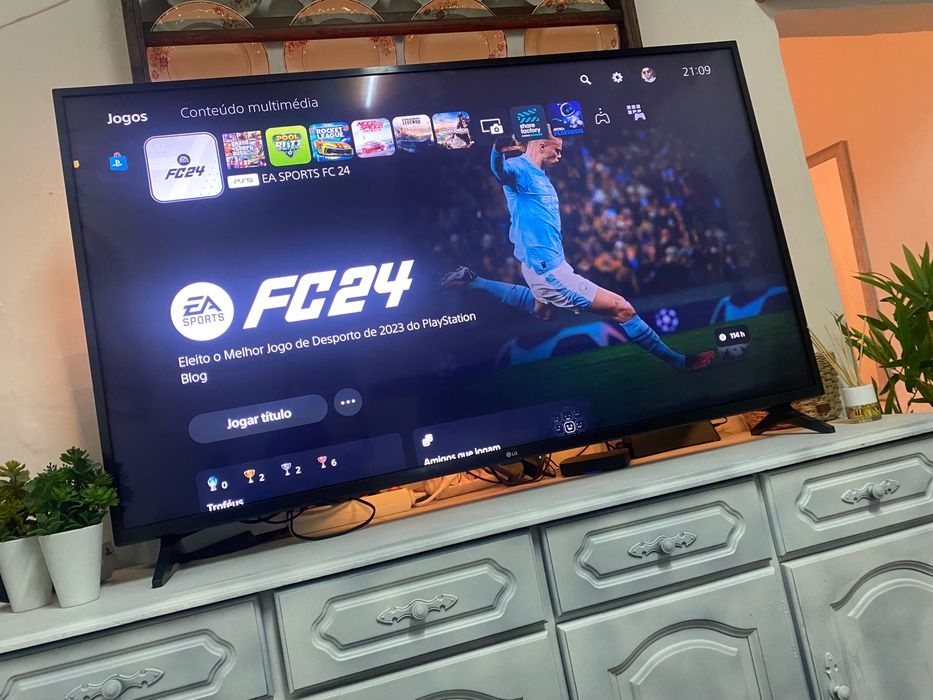 Playstation5 mais jogos comandos base e capas pretas