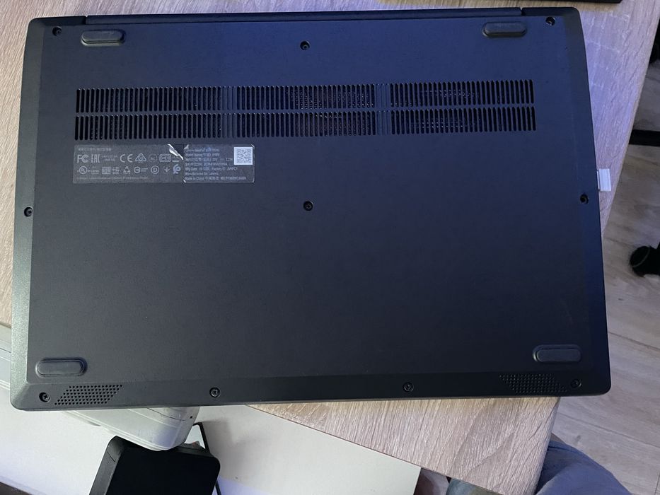 Продам ноктбук б у