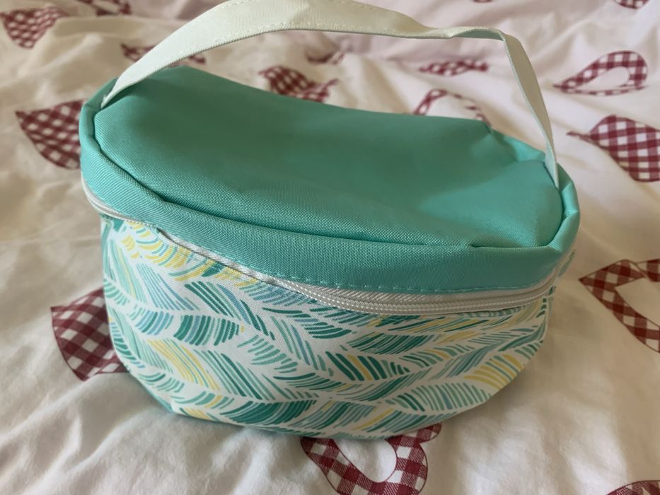 Kosmetyczka kuferek Yves Rocher nowa