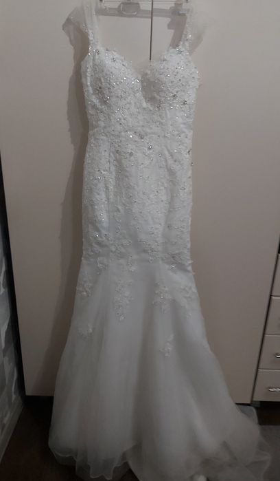 Шикарное свадебное платье размер S (40-44)