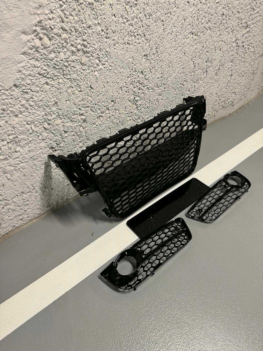 Grill Atrapa, kratki halogenów, plaster miodu. Audi A5 8T przedlift