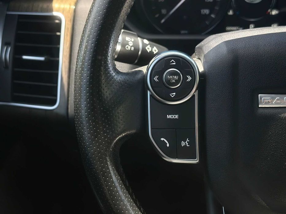 Land Rover Range Rover Sport HSE      2016