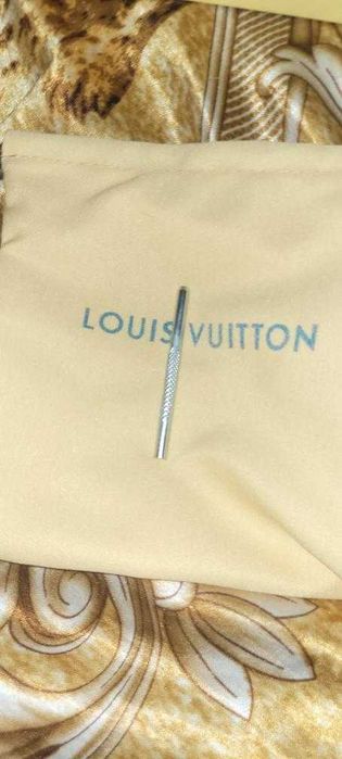 Louis Vuitton belt czarny 100cm