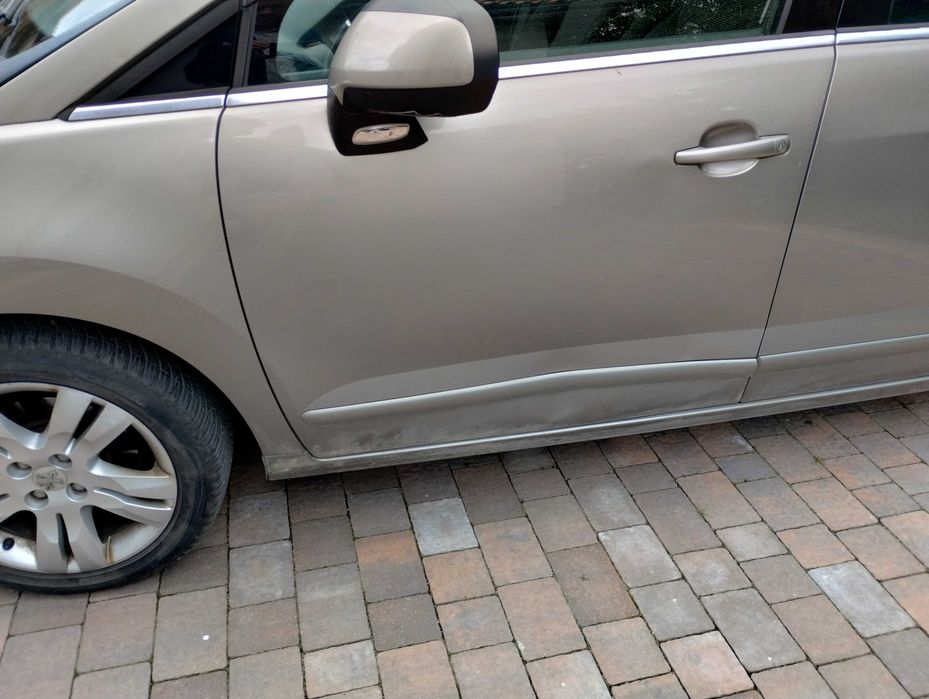 Peugeot 5008 1.6 THP