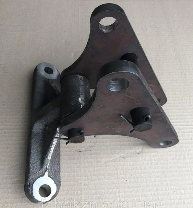 Поперечина тракторів ЮМЗ -6 МТЗ 80
