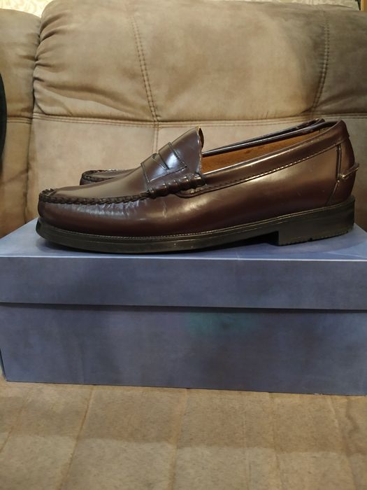 Лофер Sebago  40,5-41 2400нові, лофер Gant 41   800,  Casbia італ крос 41-42 4000 гр  черев Джон Вайт 43 1400 челси 41 950гр,Карло Пазолин 44-45 800гр