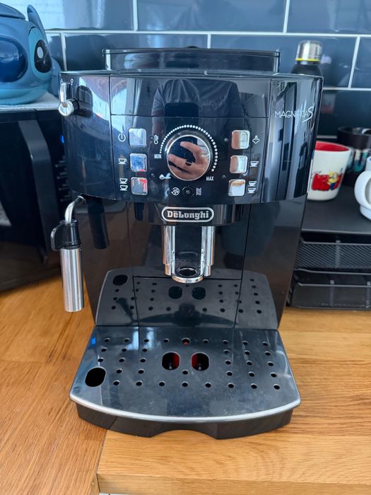 Maquina de cafe delonghi