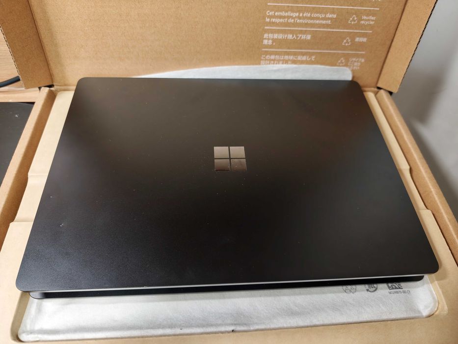 Laptop Microsoft Surface Laptop 5 i7 1265u, Intel IrisXE, 16GB, 256GB