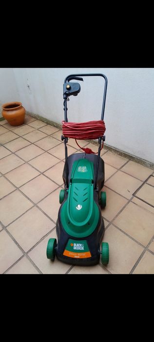 Corta relva  -Black and decker