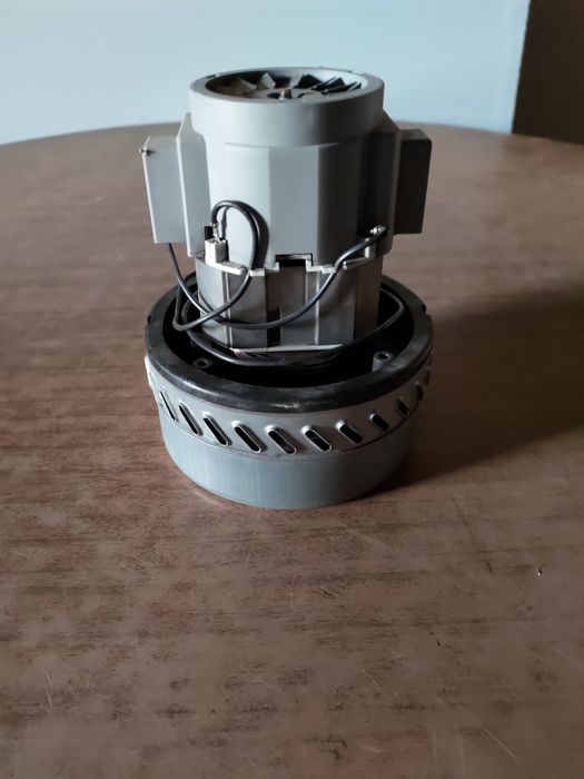 Motor de sucção a trabalhar