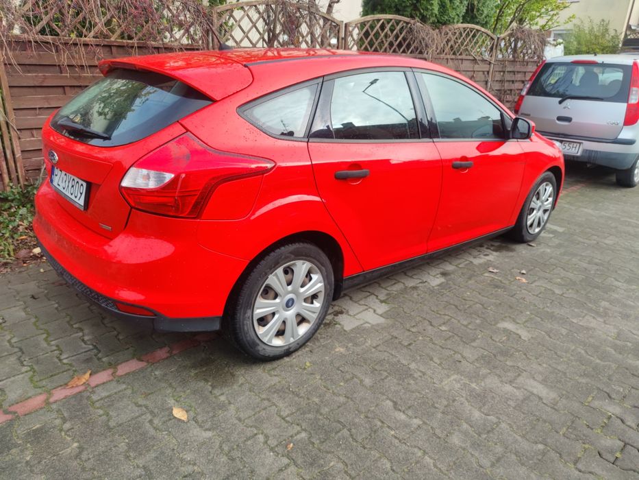Ford Focus sedan 2014 r.
