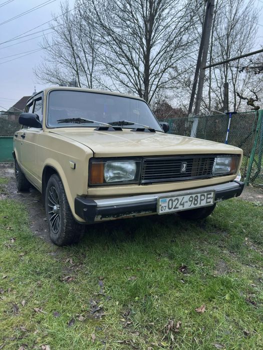 ВАЗ 2105 в хорошому стані.  Продаж по техпаспорту.