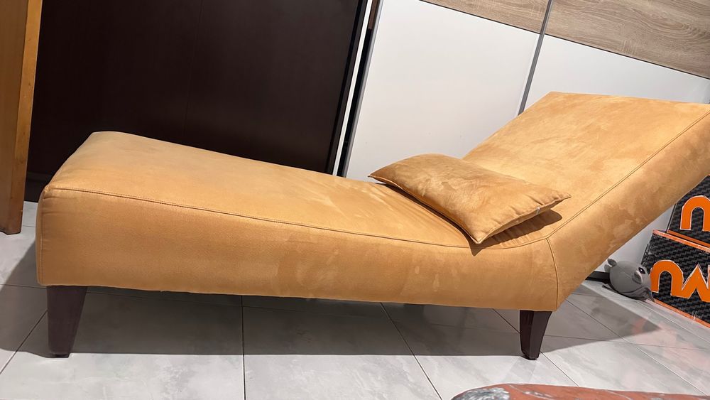 Longue Chaise divã em estado de novo