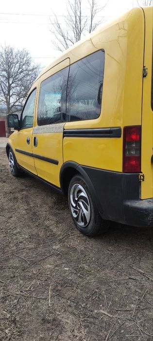 Продам Опель комбо