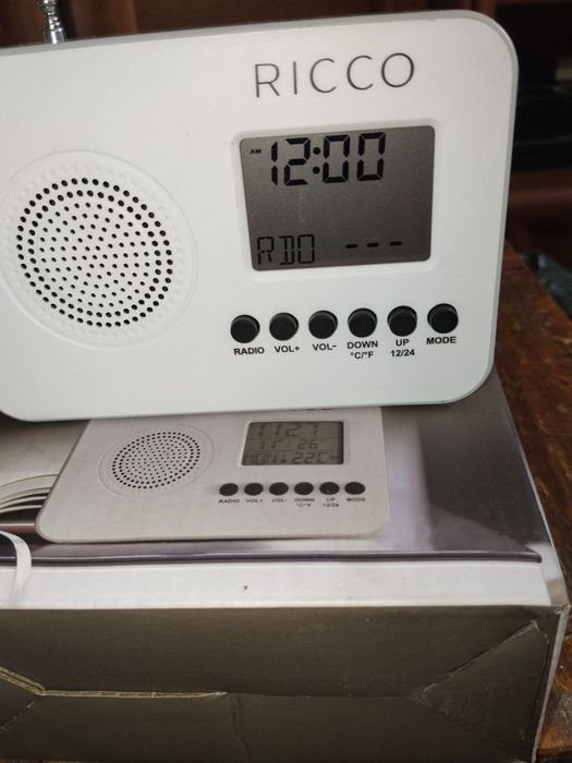 Sprzedam radio budzik